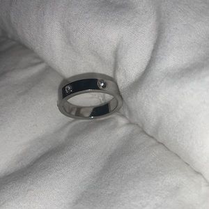 ring - non tarnish